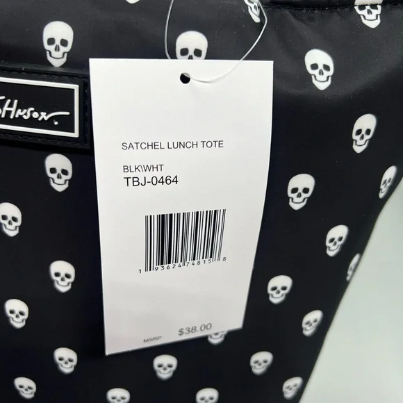 NWOT Betsey Johnson Black and White Skull Lunch Tote - Picture 9 of 9